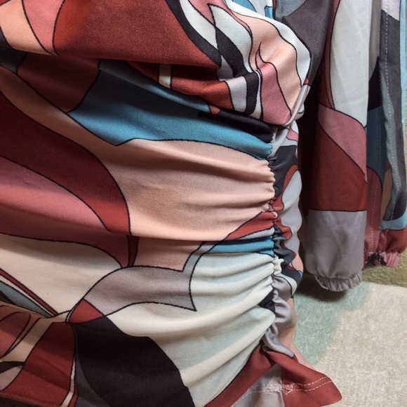 Boston Proper Tunic Top Cold Shoulder Long sleeves - Picture 5 of 9